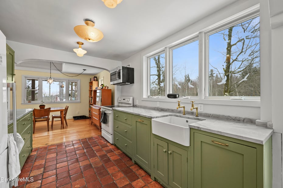 13 Jordan Rd Photo 20