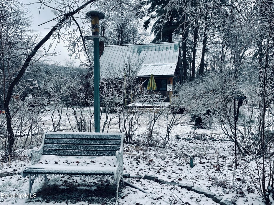 13 Jordan Rd Photo 2