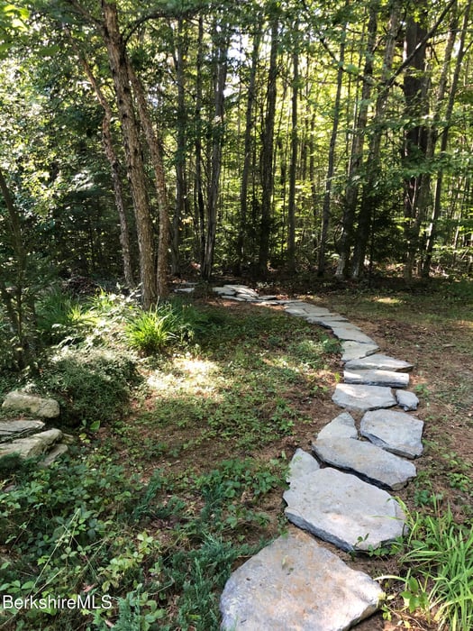 13 Jordan Rd Photo 50