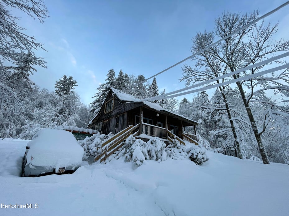 13 Jordan Rd Photo 3