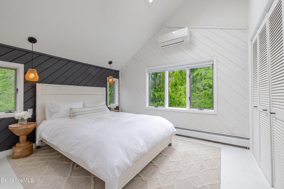 10 Buckingham Ln Photo 14