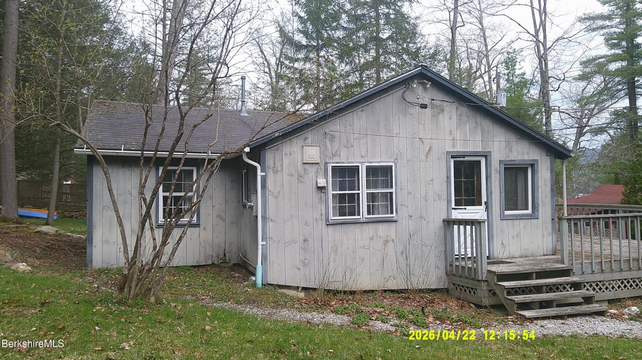 33 Pine Rd Photo 2