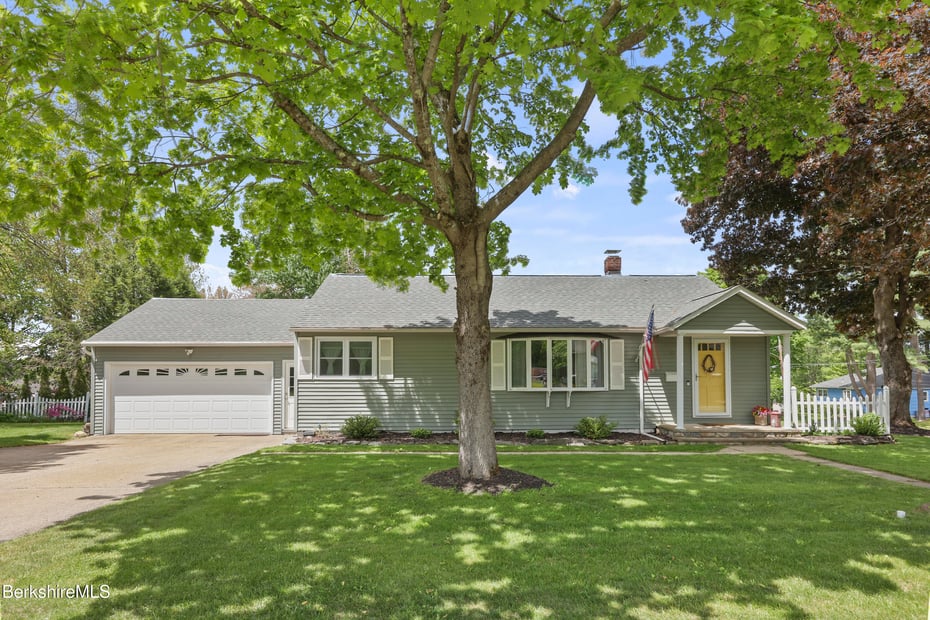 97 Morningview Dr Photo 2