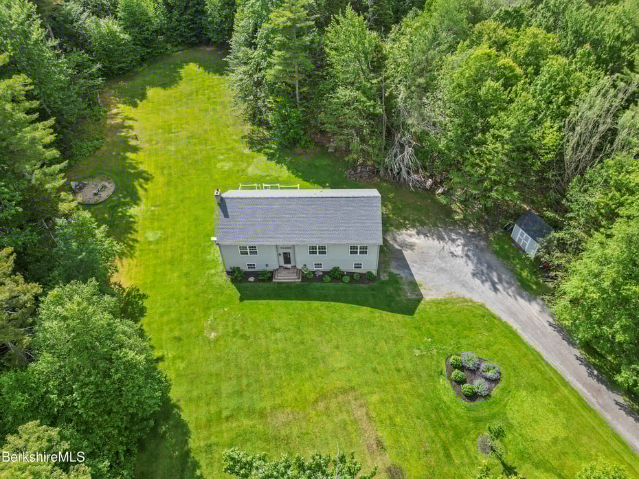 32 Scott Rd Photo 5