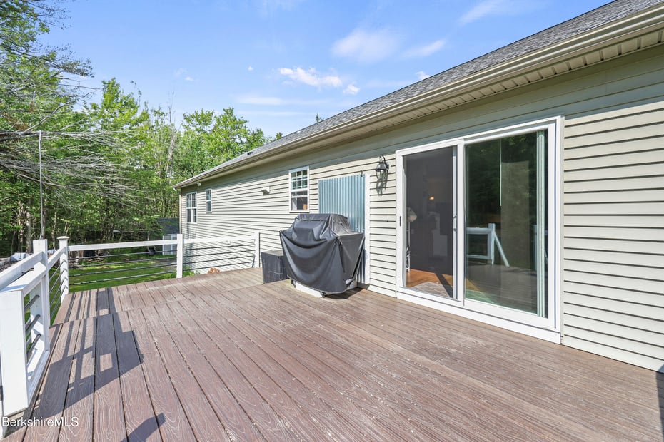 32 Scott Rd Photo 19