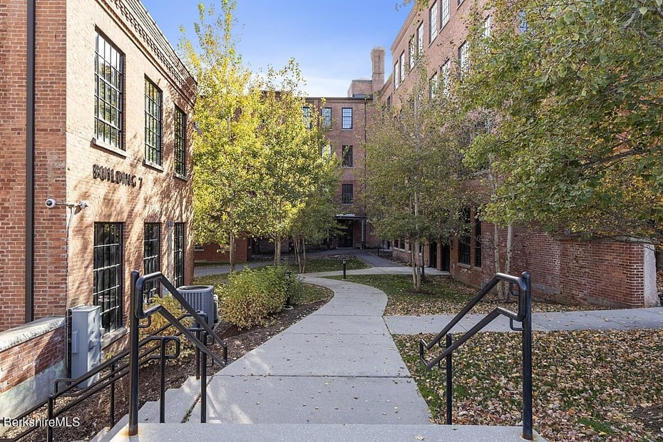 160 Water St  #407 Photo 26