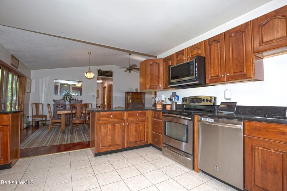 222 Brough Rd Photo 18