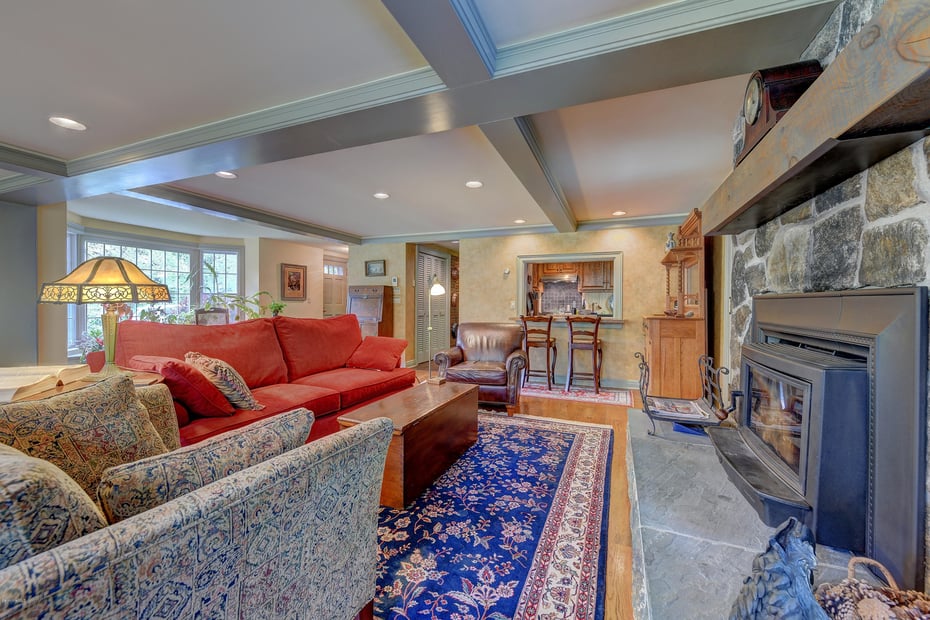 1528 Pleasant St Photo 7
