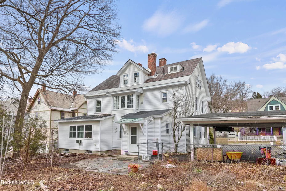 82 Cherry St Photo 48