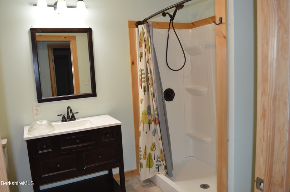 223 Silver Leaf Dr Photo 28