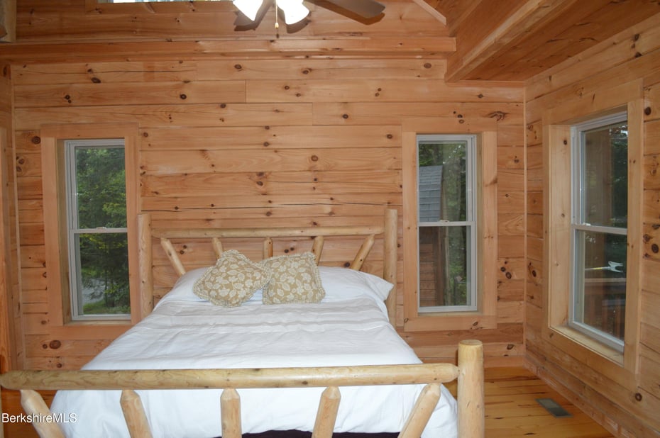 223 Silver Leaf Dr Photo 16