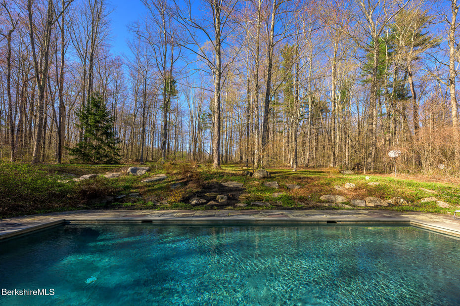 140 Beartown Mountain Rd Photo 46