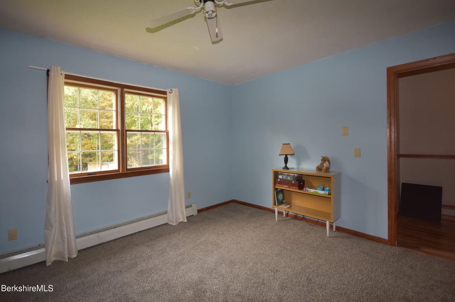 131 Wilshire Dr Photo 45