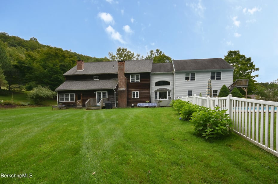131 Wilshire Dr Photo 61