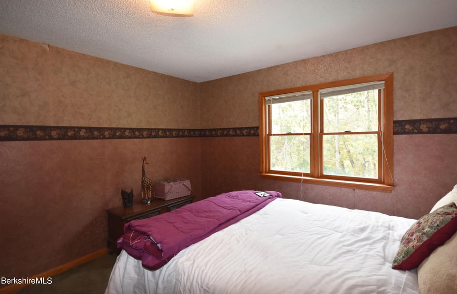 131 Wilshire Dr Photo 54
