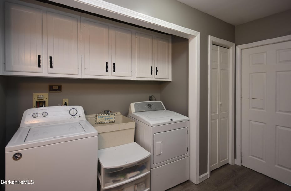 131 Wilshire Dr Photo 31