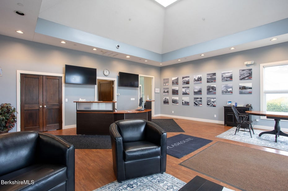 119 Salisbury Rd Photo 4