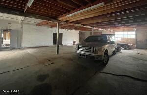 156-160 River St Photo 8