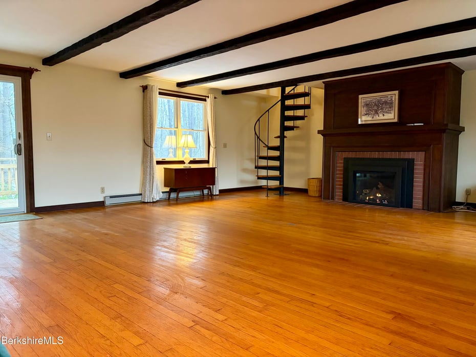 1772 Swamp Rd Photo 23