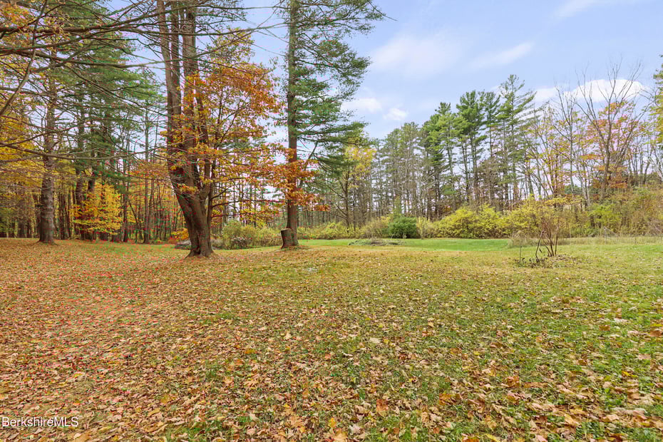 1772 Swamp Rd Photo 8