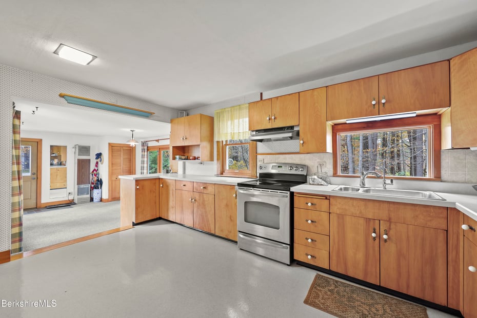 1772 Swamp Rd Photo 16