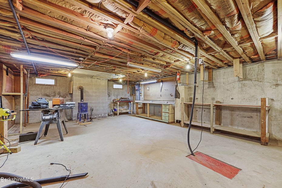 1772 Swamp Rd Photo 44