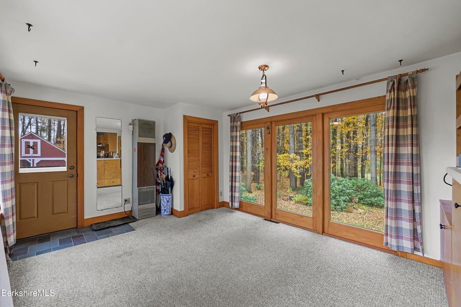 1772 Swamp Rd Photo 12