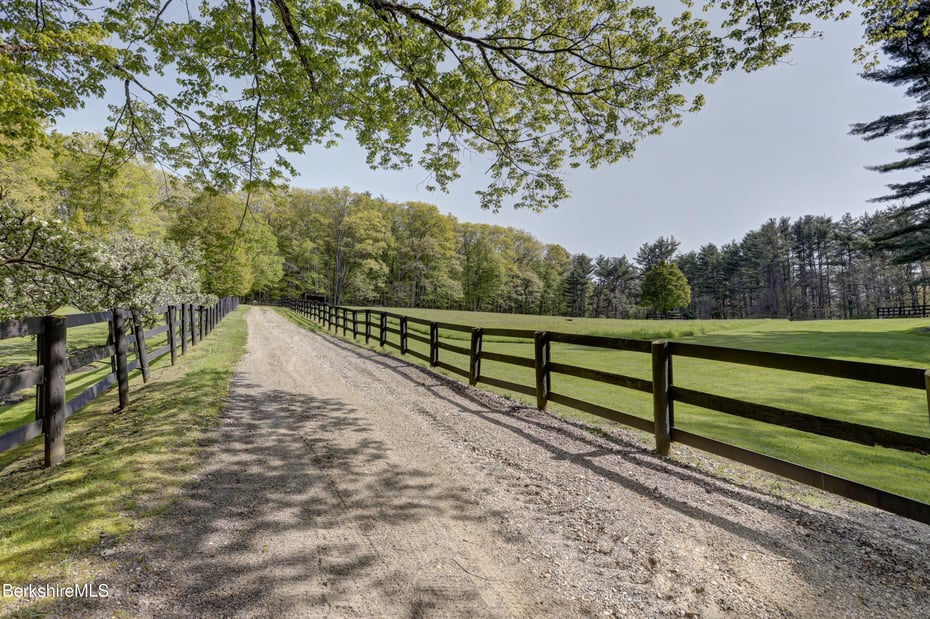 185 Keyes Hill Rd Photo 39