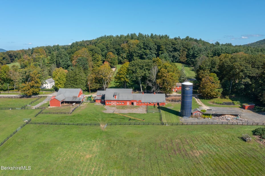 185 Keyes Hill Rd Photo 4