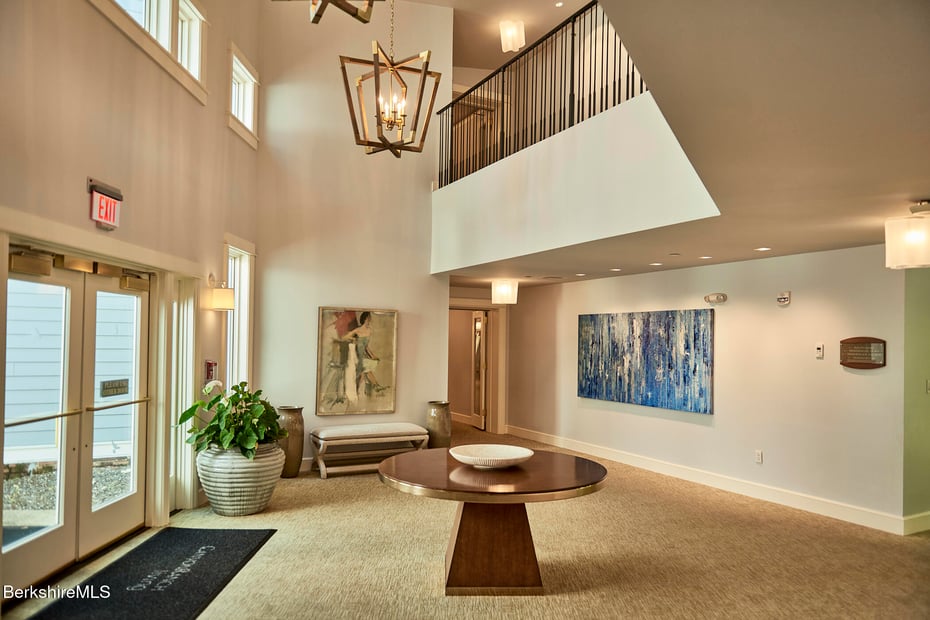 165 Kemble St #17 Photo 6