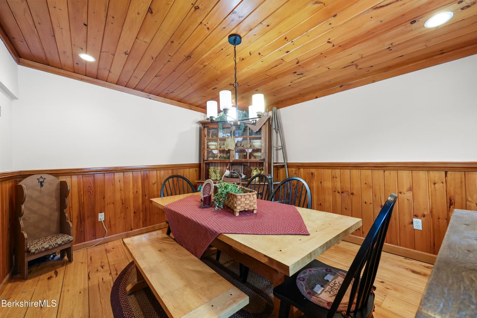 624 River Rd Photo 12