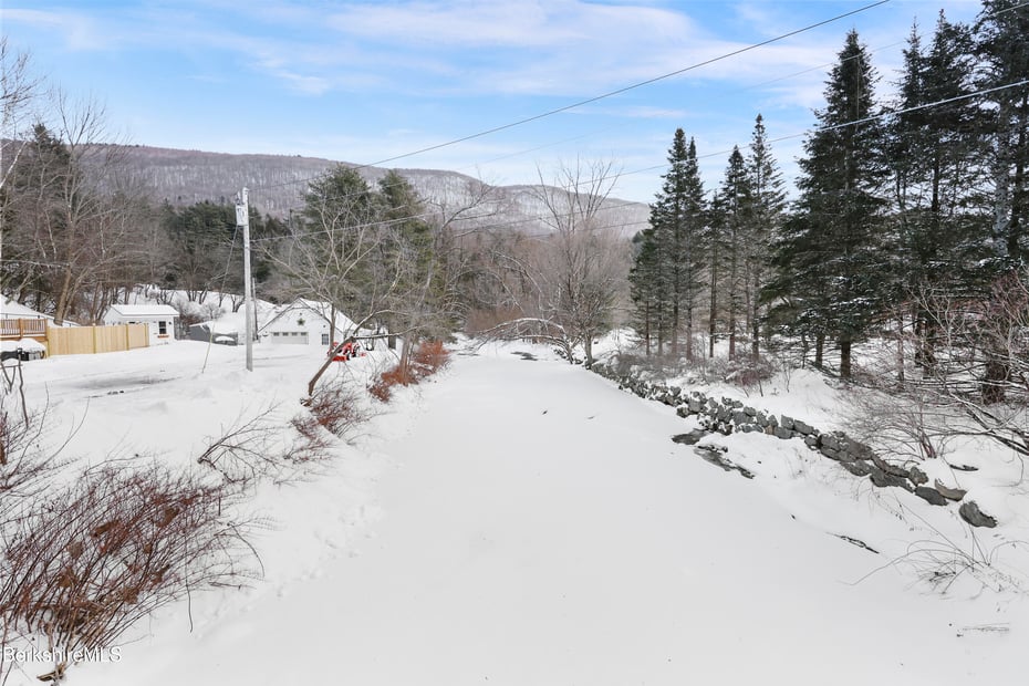 624 River Rd Photo 29