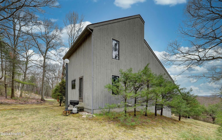 481 Shunpike Rd Photo 6