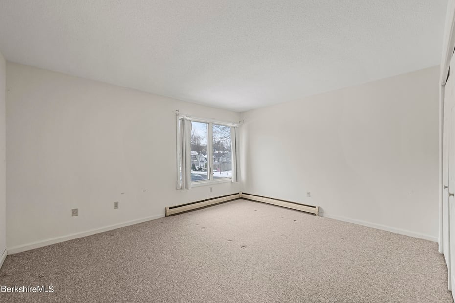 70 Lake St  #B Photo 19