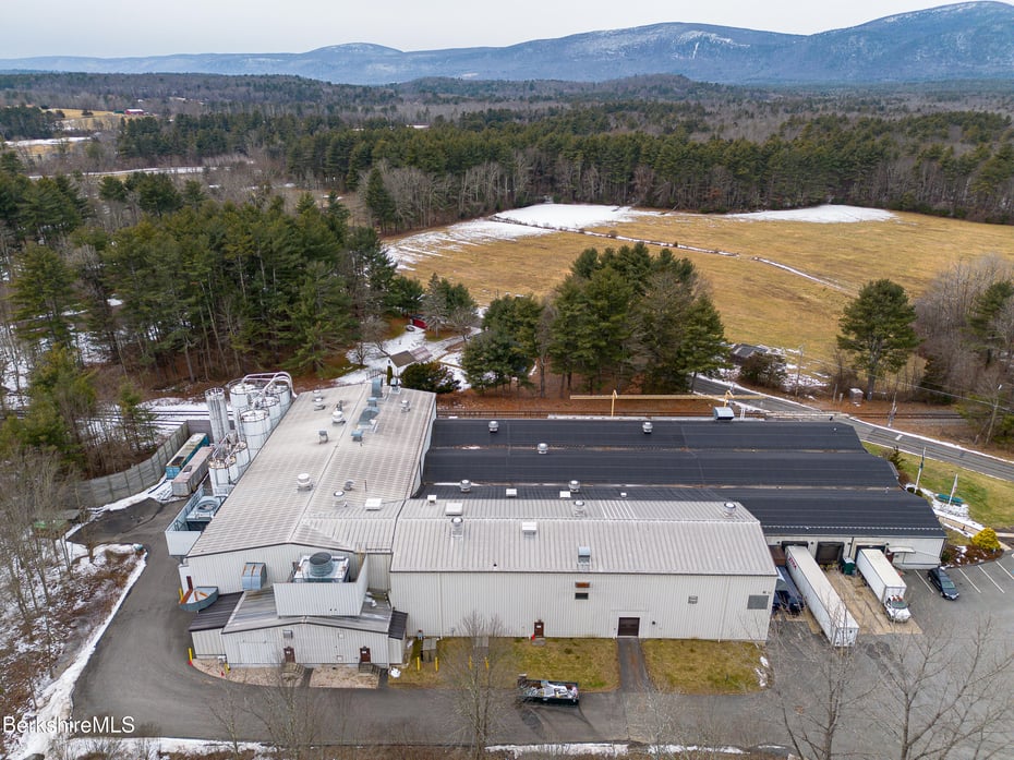 113 Silver St Photo 2