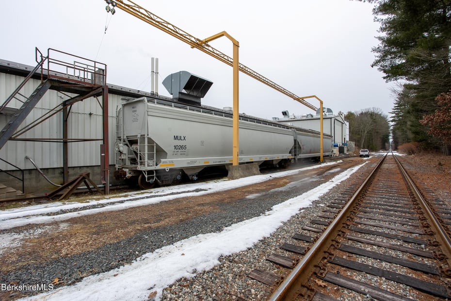 113 Silver St Photo 10