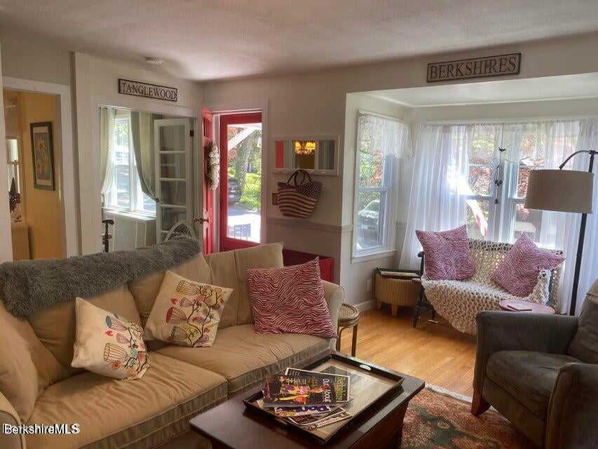 31 St Ann's Ave Photo 17