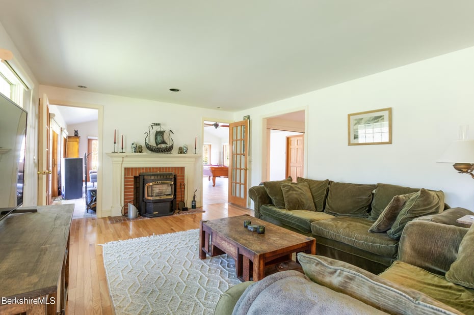 147 Brough Rd Photo 23