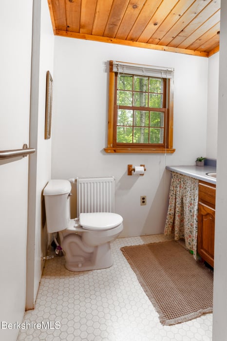 48 Canterbury Ln Photo 25