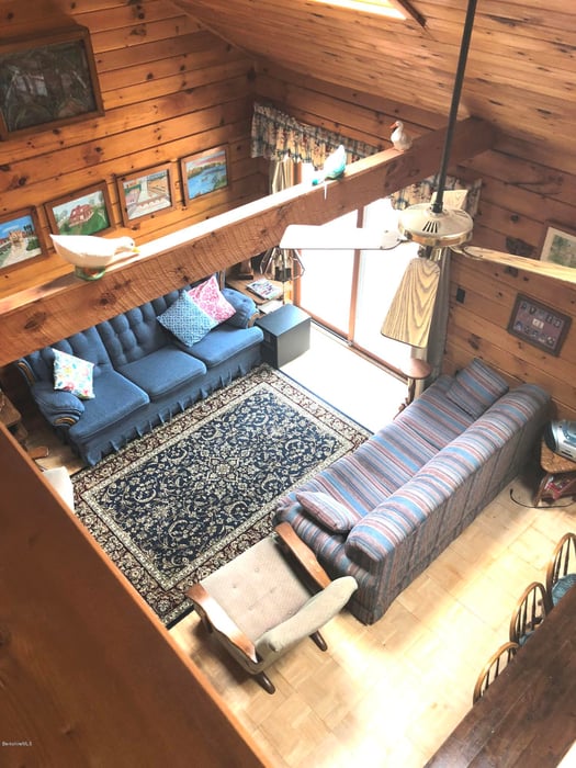 48 Canterbury Ln Photo 35