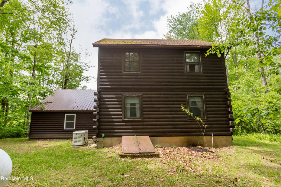 48 Canterbury Ln Photo 5