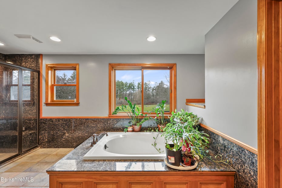 104 Washington Mountain Rd Photo 42