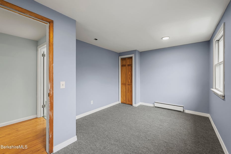 104 Washington Mountain Rd Photo 32