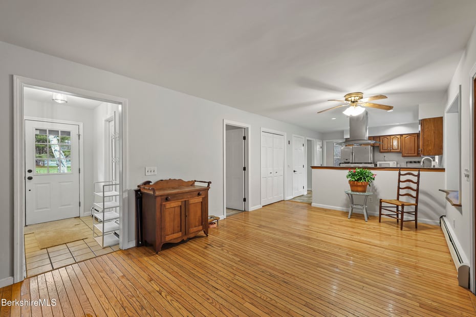 104 Washington Mountain Rd Photo 18