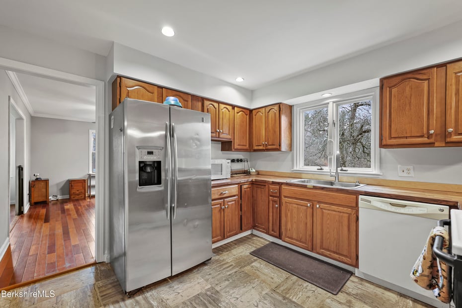 104 Washington Mountain Rd Photo 14