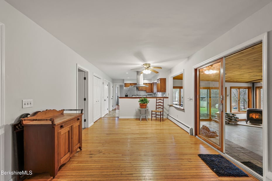 104 Washington Mountain Rd Photo 17