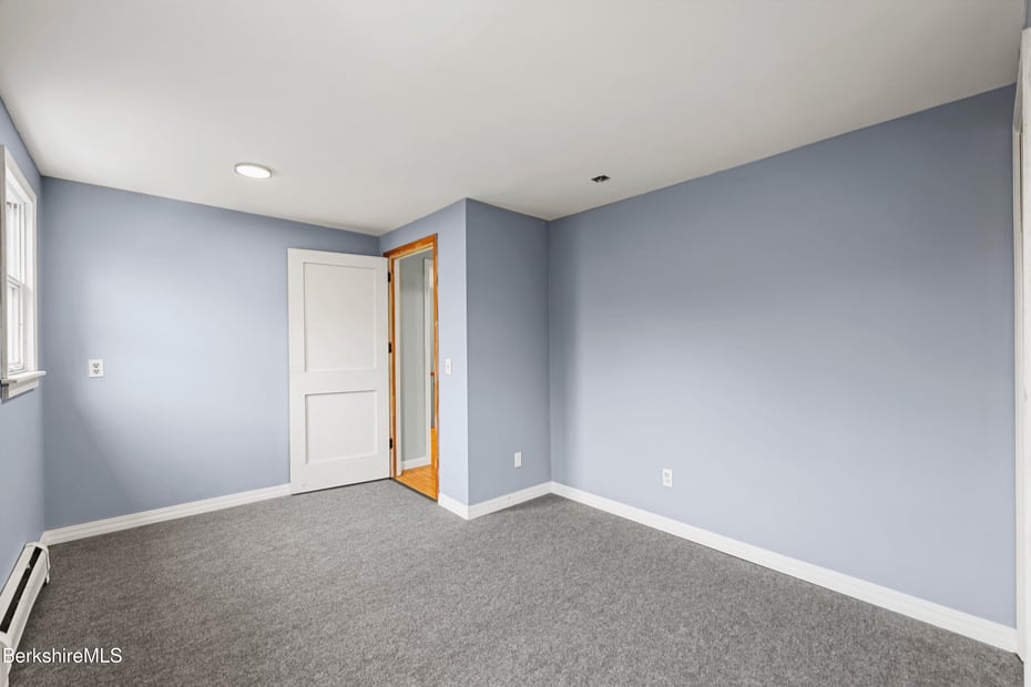 104 Washington Mountain Rd Photo 30