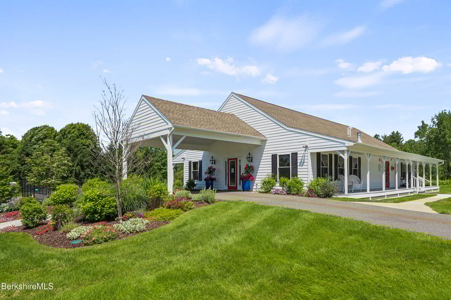 189 Red Barn Rd Photo 3