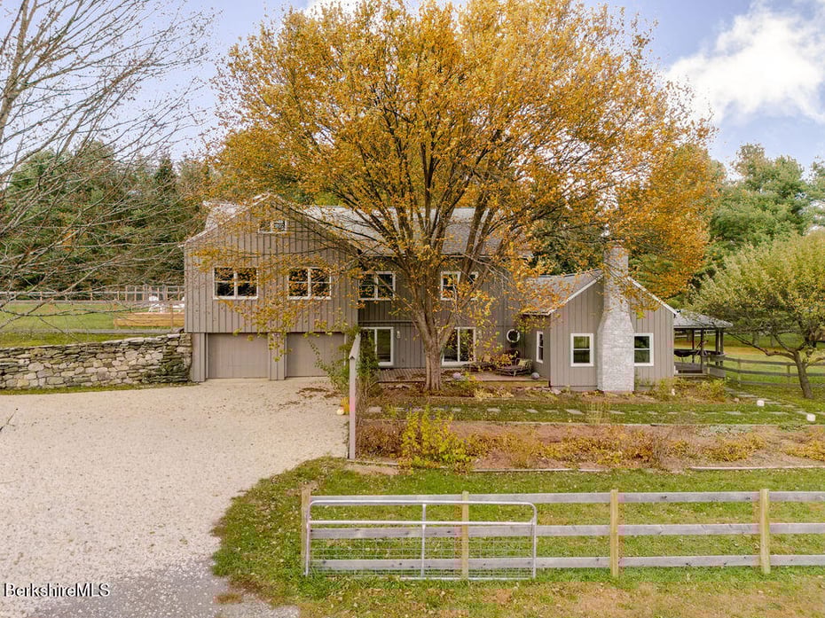 302A Egremont Plain Rd Photo 1