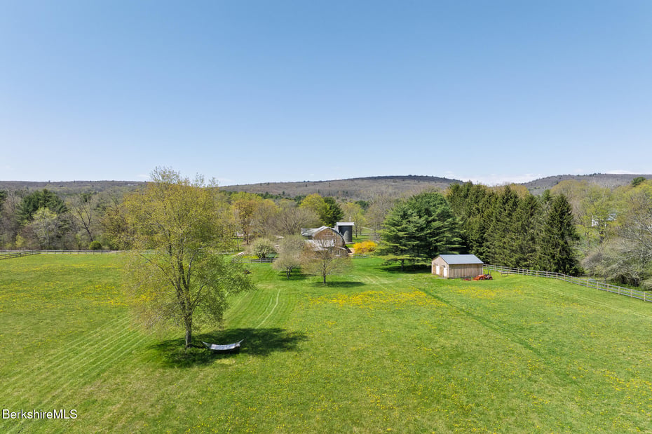 302A Egremont Plain Rd Photo 7